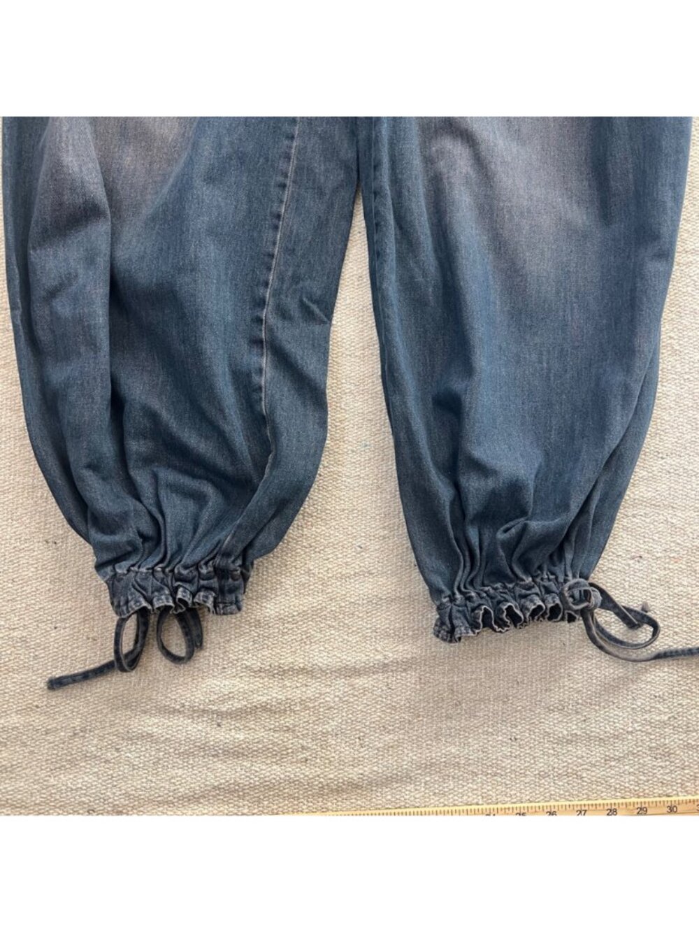We The Free Lotus Jeans Size 31 Balloon Style in Juno - Picture 6 of 8